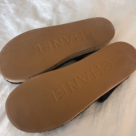 Cord and Lambskin Chanel Quilted Sandals Size 38 - Picture 6 of 7
